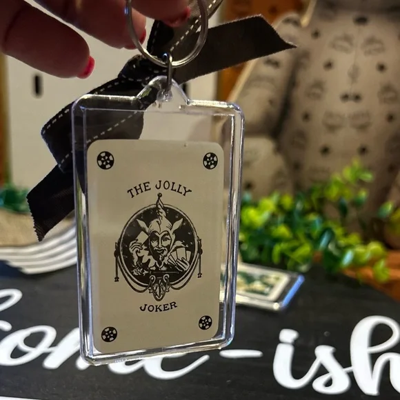 Hermes Dog Play Card Key Chain with Ribbon - Picture 3 of 6